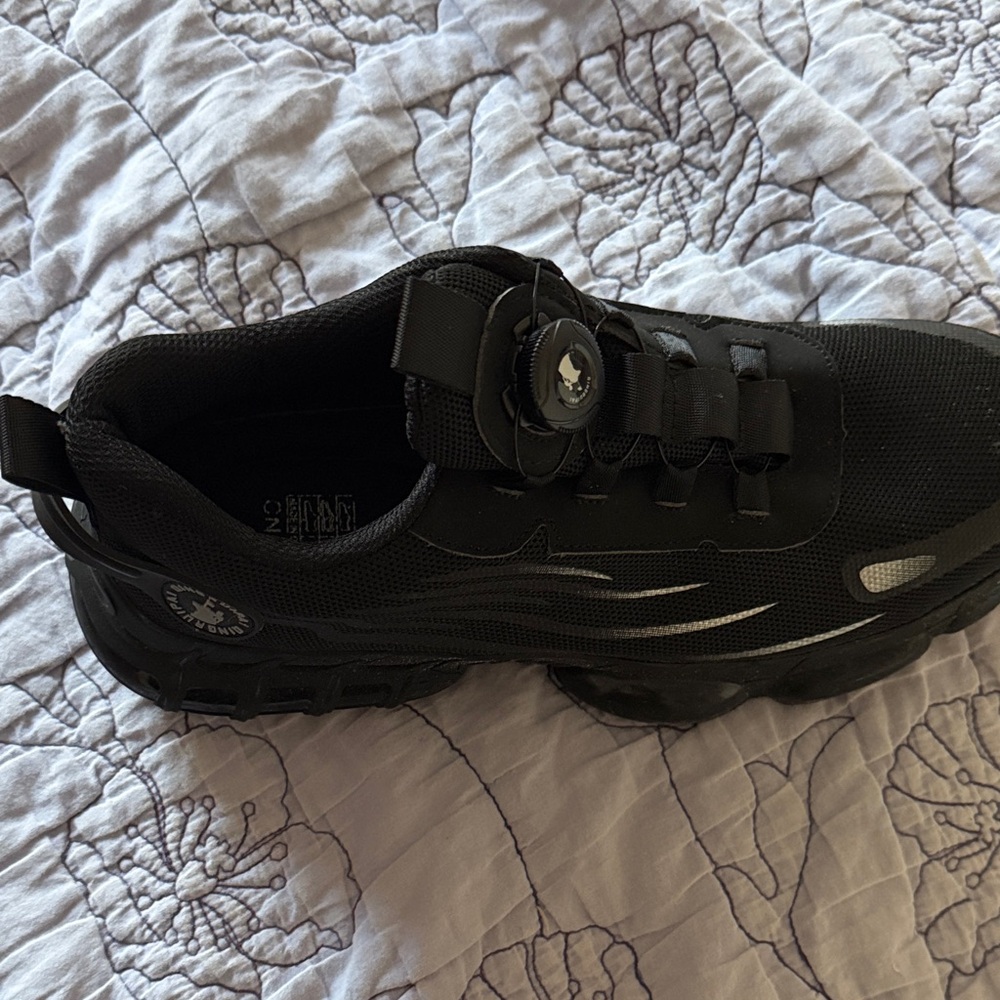Black Athletic Men's Shoe
